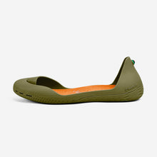 Load image into Gallery viewer, Freshoes Camo Khaki with the Suede leather insoles Amber Orange side view
