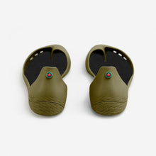 Load image into Gallery viewer, Freshoes Camo Khaki with the Waterproof insoles Black rear view
