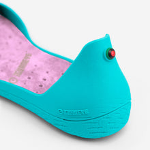 Load image into Gallery viewer, Freshoes Lagoon with the Suede leather insoles Misty Rose close up view
