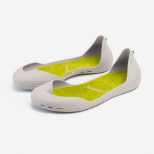 Load image into Gallery viewer, Freshoes Light Grey with the Suede leather insoles Yellow Green perspective view
