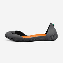 Charger l&#39;image dans la galerie, Freshoes Charcoal Grey with the Suede leather insoles Amber Orange side view
