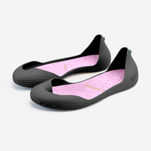 Load image into Gallery viewer, Freshoes Charcoal Grey with the Suede leather insoles Misty Rose perspective view
