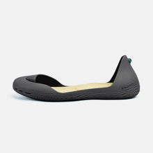 Charger l&#39;image dans la galerie, Freshoes Charcoal Grey with the Vegan insoles Beige side view
