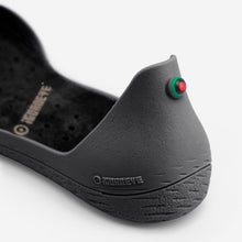 Load image into Gallery viewer, Freshoes Charcoal Grey with the Vegan insoles Black close up view
