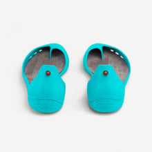 Load image into Gallery viewer, Freshoes Lagoon with the Suede leather insoles Ash Grey rear view
