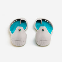 Load image into Gallery viewer, Freshoes Light Grey with the Suede leather insoles Turquoise Blue rear view
