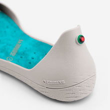 Load image into Gallery viewer, Freshoes Light Grey with the Suede leather insoles Turquoise Blue close up view
