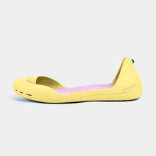 Load image into Gallery viewer, Freshoes Light Yellow (Vintage color-Limited stock)

