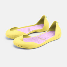 Load image into Gallery viewer, Freshoes Light Yellow (Vintage color-Limited stock)
