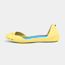 Load image into Gallery viewer, Freshoes Light Yellow (Vintage color-Limited stock)
