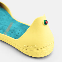 Load image into Gallery viewer, Freshoes Light Yellow (Vintage color-Limited stock)
