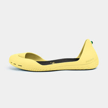 Load image into Gallery viewer, Freshoes Light Yellow (Vintage color-Limited stock)
