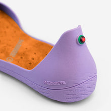 Load image into Gallery viewer, Freshoes Lilas with the Suede leather insoles Amber Orange close up view
