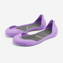Lade das Bild in den Galerie-Viewer, Freshoes Lilas with the Suede leather insoles Ash Grey perspective view
