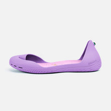 Load image into Gallery viewer, Freshoes Lilas with the Suede leather insoles Misty Rose side view
