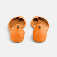 Load image into Gallery viewer, Freshoes Orange Peel (Vintage color-Limited stock)
