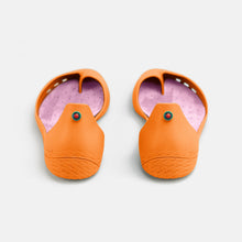 Load image into Gallery viewer, Freshoes Orange Peel (Vintage color-Limited stock)
