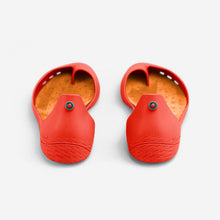Load image into Gallery viewer, Freshoes Pepper Red with the Suede leather insoles Amber Orange rear view
