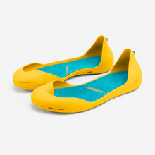 Load image into Gallery viewer, Freshoes Yellow Sun with the Suede leather insoles Turquoise Blue perspective view
