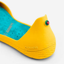 Load image into Gallery viewer, Freshoes Yellow Sun with the Suede leather insoles Turquoise Blue close up view
